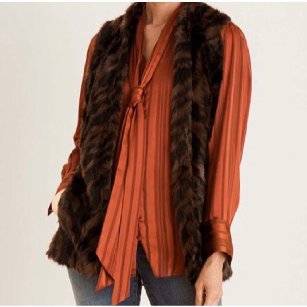 Chicos Blouse Womens Medium Bow Shadow Stripe Top Satin Terracotta Rust Sz 1 NWT - Picture 1 of 13